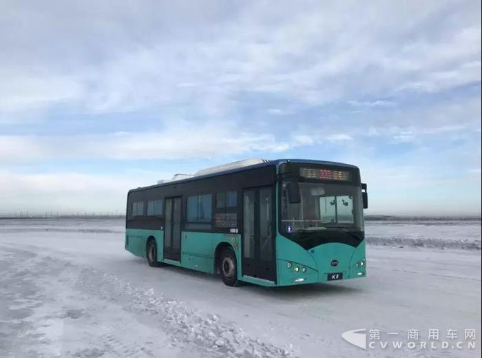 零下50℃！滿載續航200公里！比亞迪K8輕松征服海拉爾.jpg