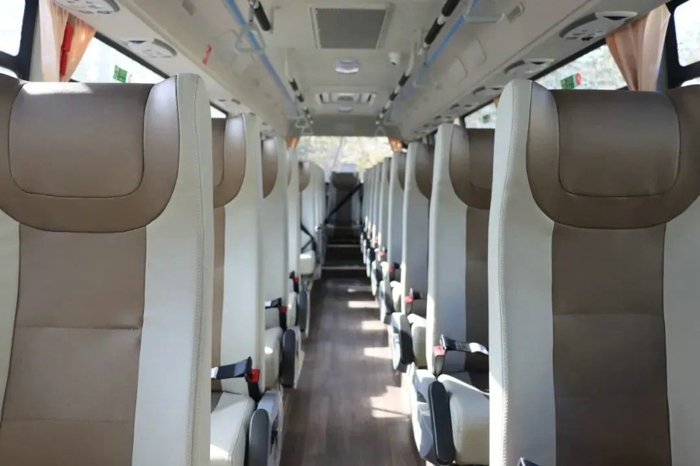 4100公里 自駕交付——創維汽車跨越千里 奔赴昌吉公交9.jpg