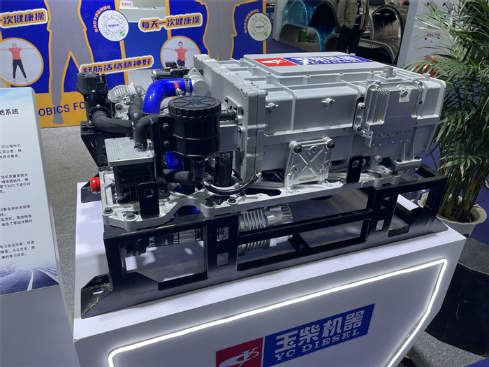 YCFC燃料電池系統1.JPG