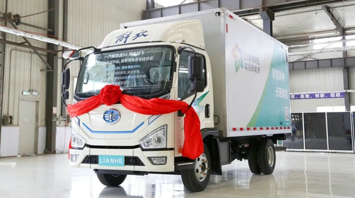 一汽解放換電輕卡新品正式下線！2.jpg
