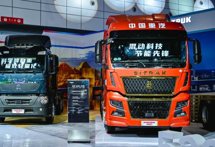 重汽汕德卡G7H WPDI牽引車(chē).jpg